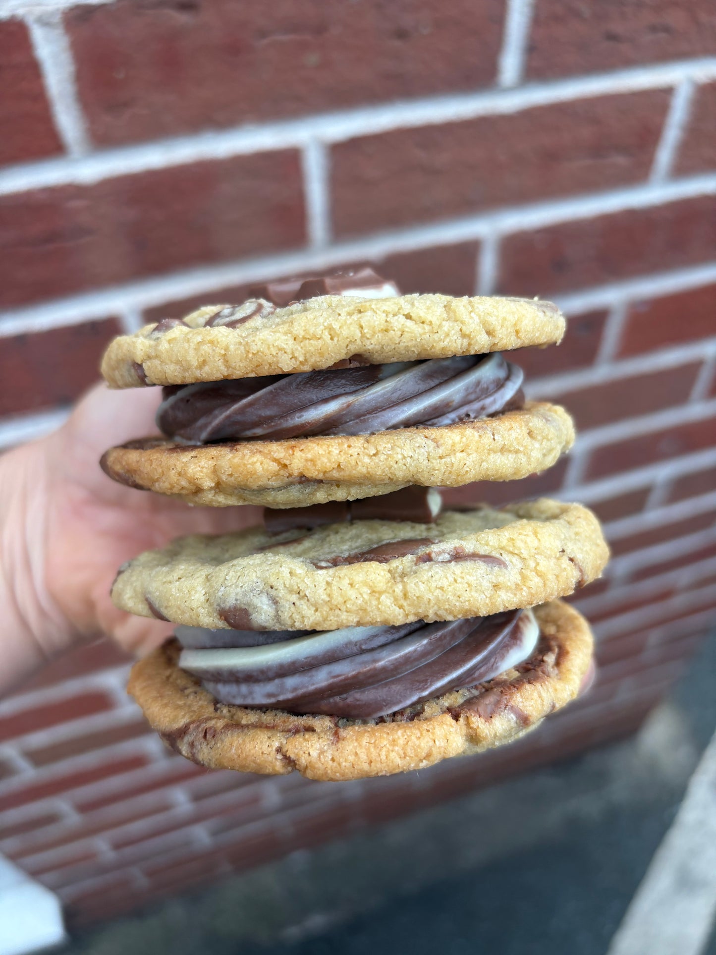 Seashell & Nutella cookie sandwich
