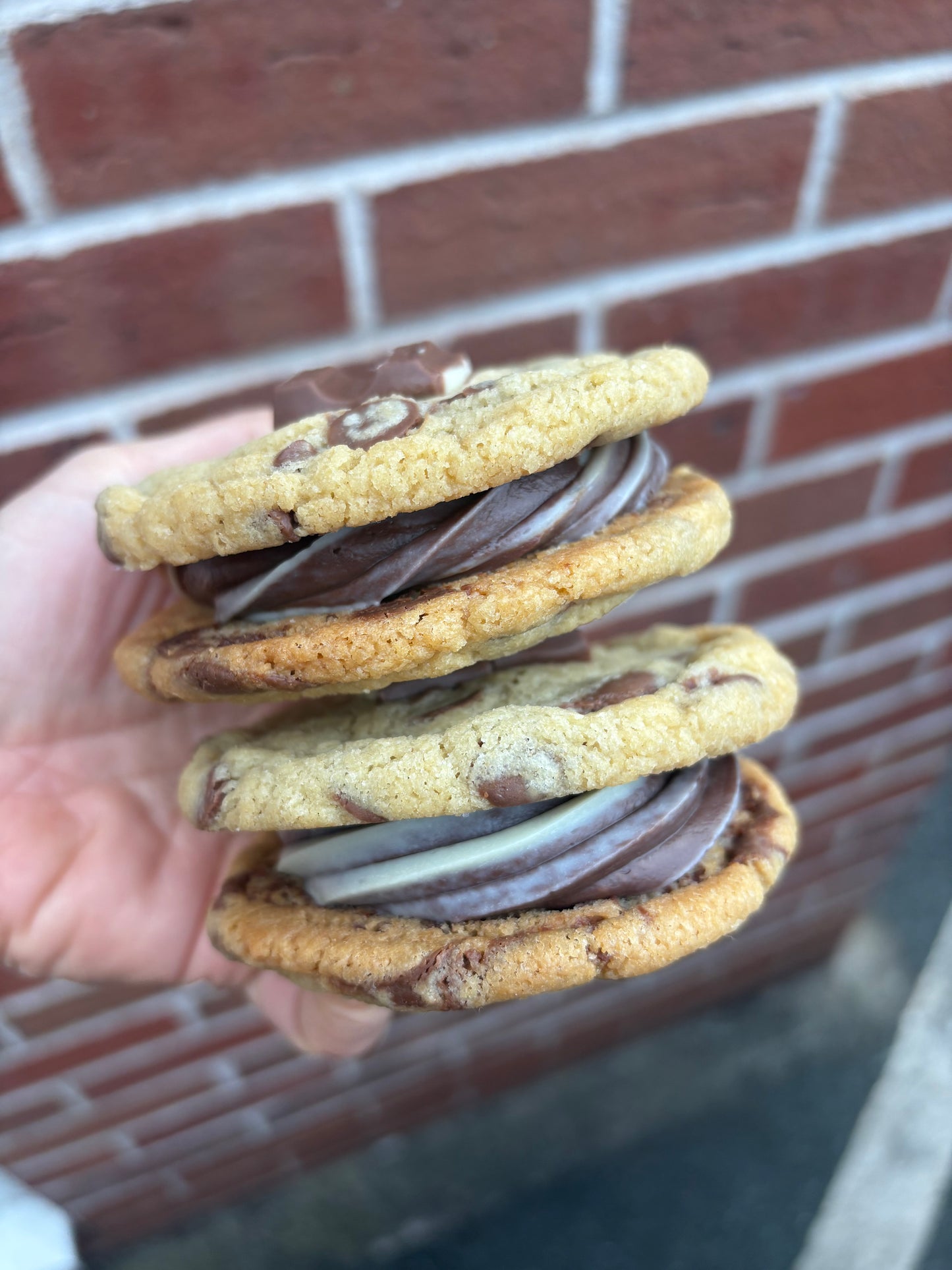Kinder cookie sandwich
