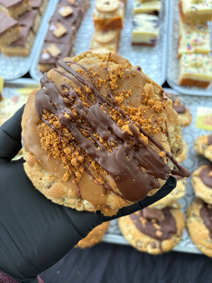 Biscoff stuffed cookies