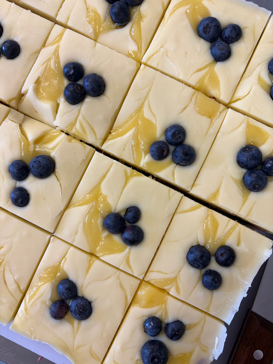 Blueberry & Lemon curd blondie