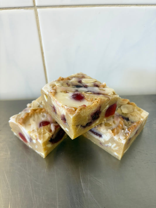Cherry bakewell blondie